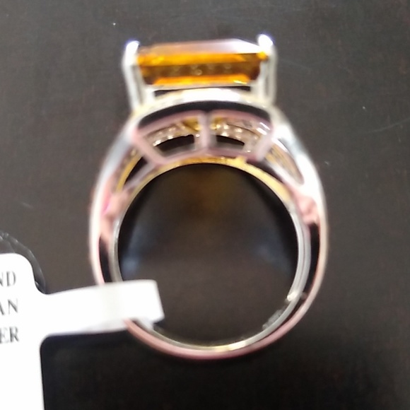 Size 6 Citrine in Sterling Silver .925 - Picture 2 of 2